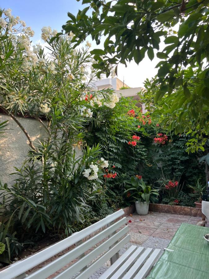 Cosy Guesthouse-Souterrain With Garden In City Center Corinth Exterior photo
